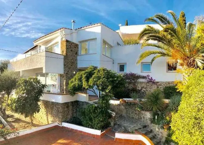 Amplio Apartamento Con Jardin En Almadrava